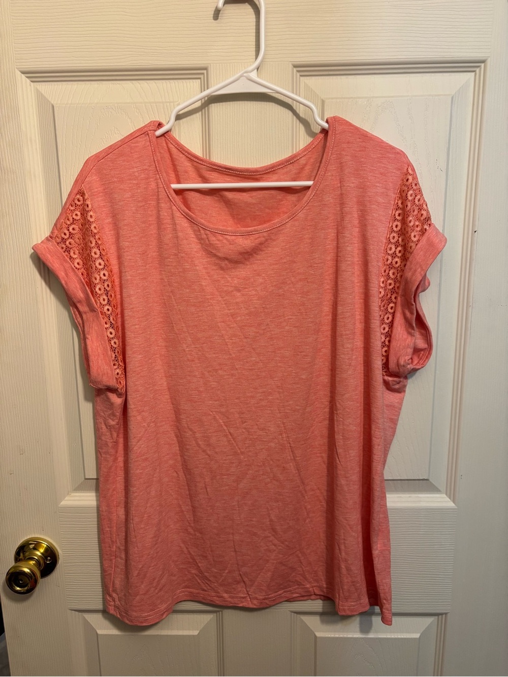Coral Short-Sleeve Tee with Eyelet Sleeve Detail XL